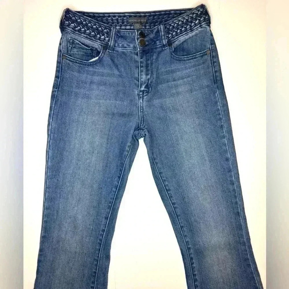 Kendall & Kylie Braided Belt High Waisted Flare Jeans Size- 5 - Picture 2 of 12